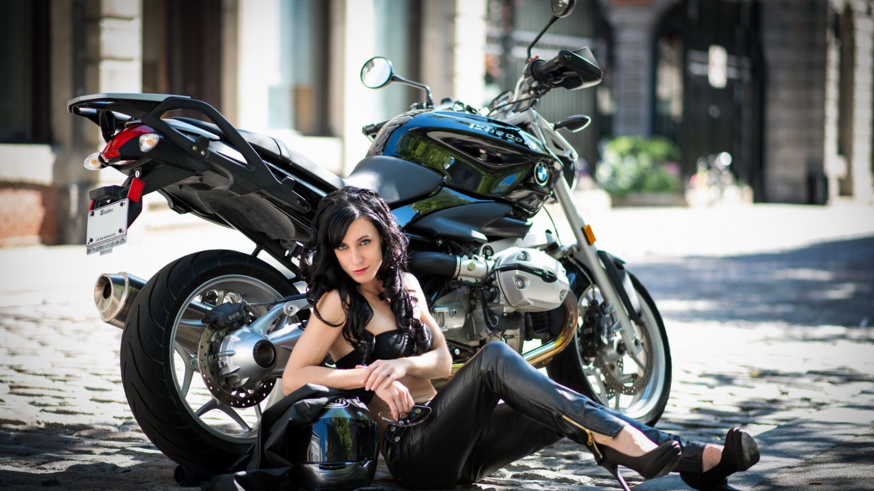 European women on bikes in Kananga