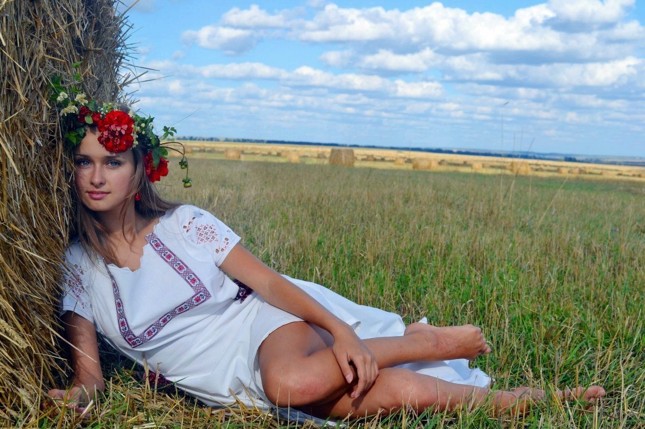 Slavic girls in Kananga