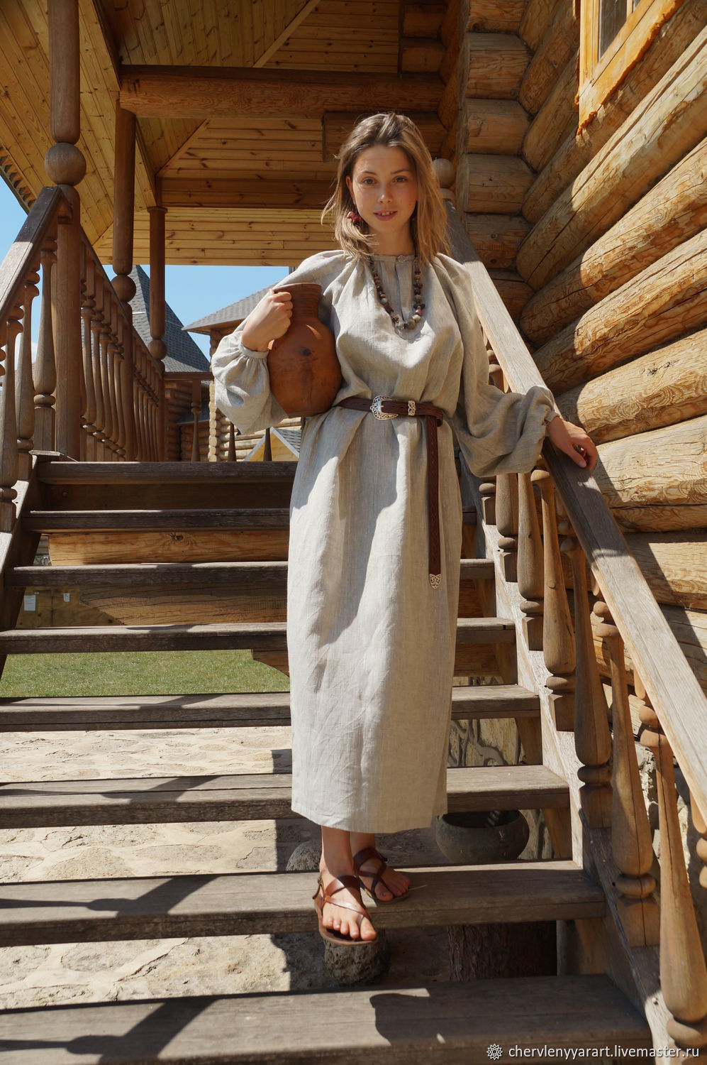 Girls in Slavic costumes in Kananga